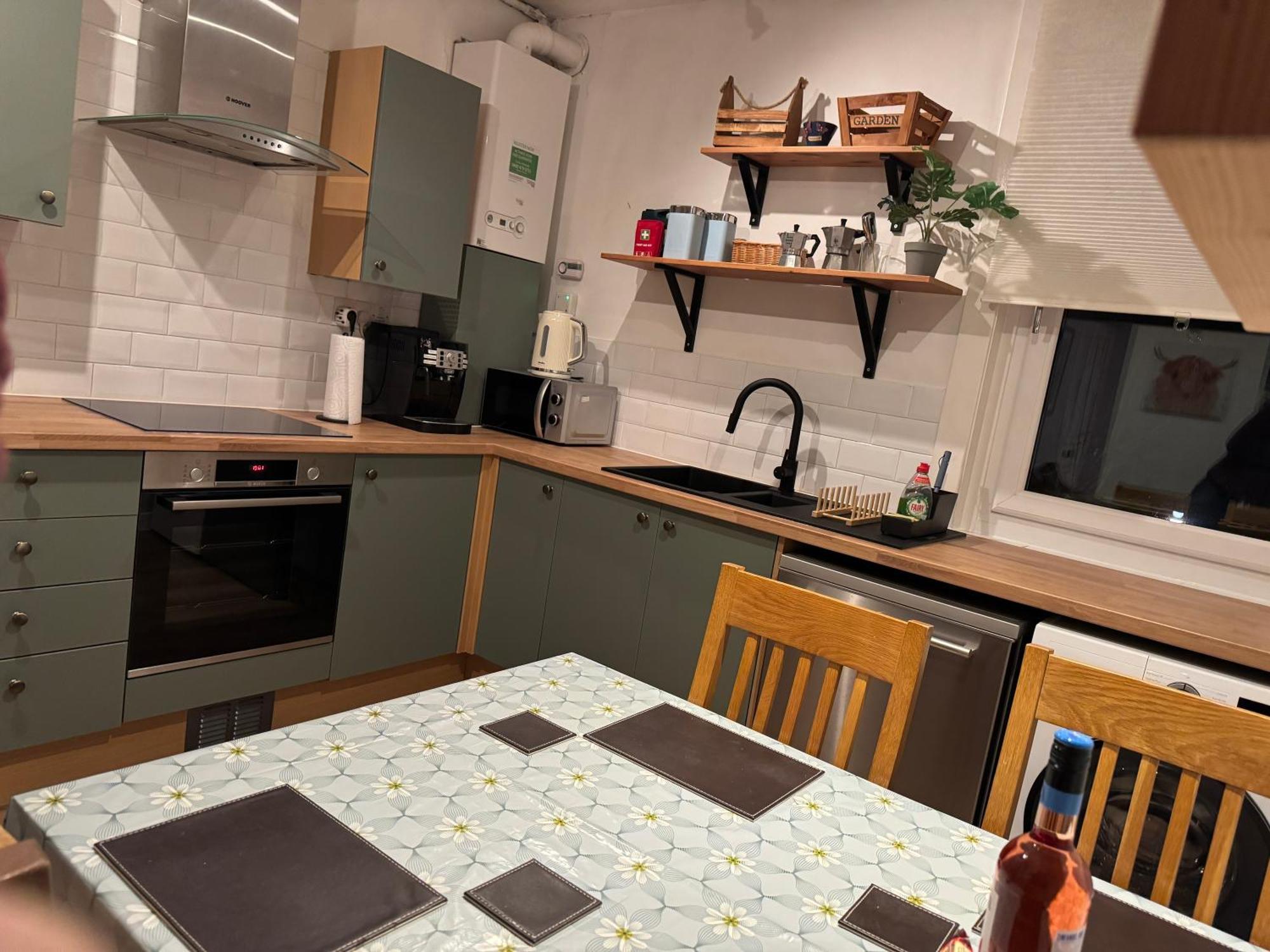 Maria- Bright And Modern City Center Apartment . Edinburg Exteriör bild