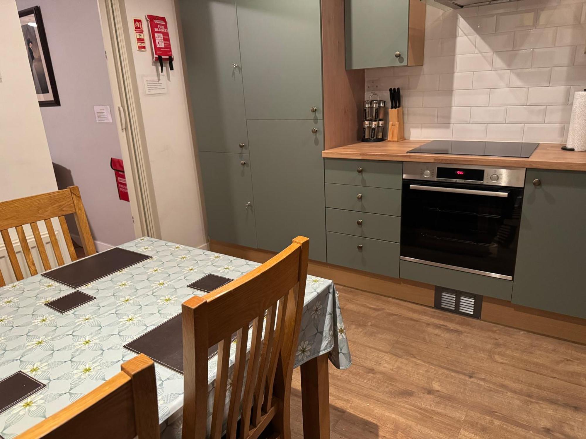 Maria- Bright And Modern City Center Apartment . Edinburg Exteriör bild